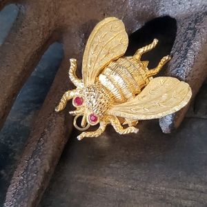 Beautiful Vintage Gold Washed Lucerne Bumblebee Pendant Watch